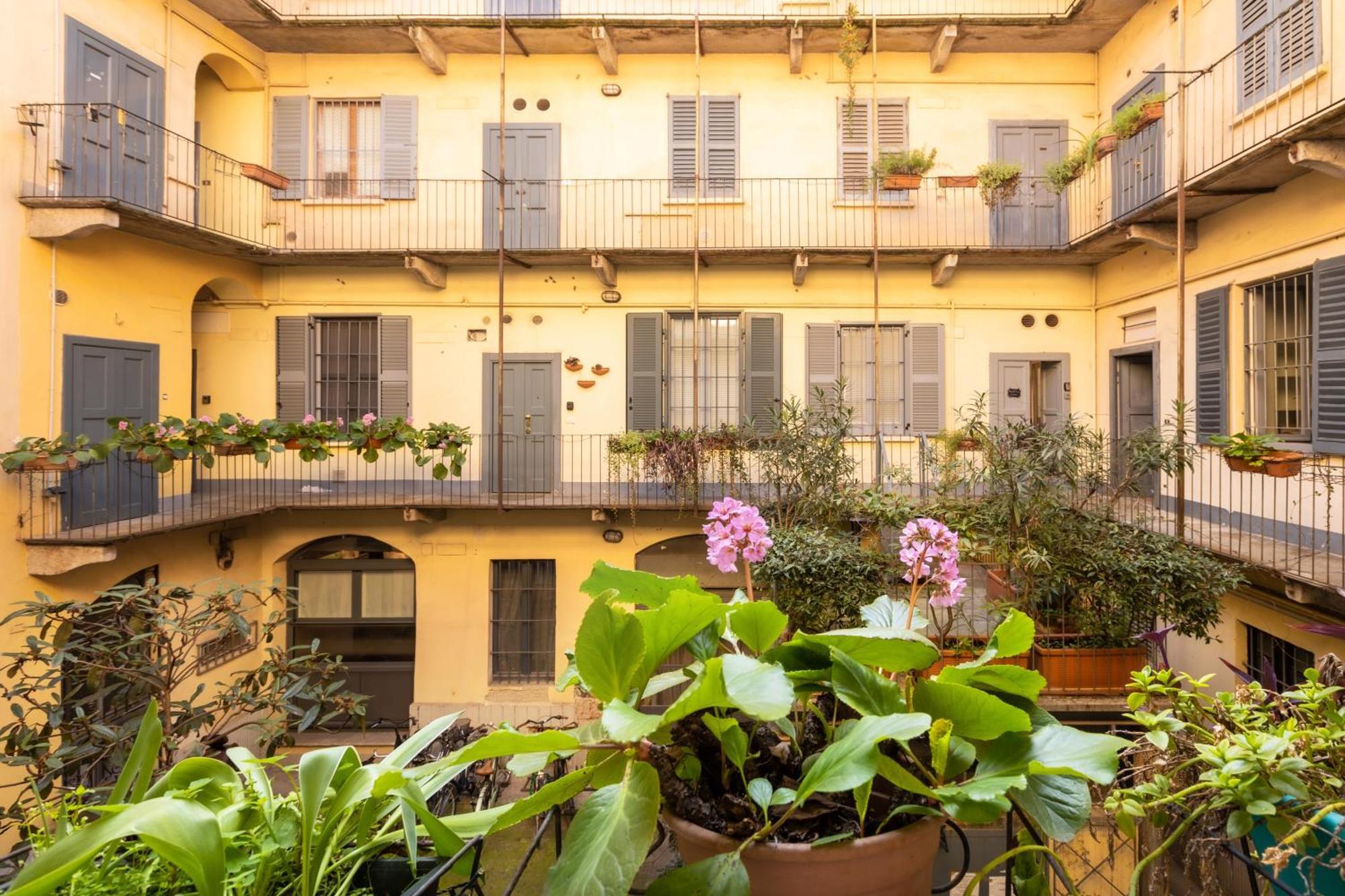 Bricks & Beams Studio In The Key Area Of Milano Esterno foto